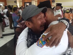 Sedih dan Bangga, Orangtua Anggota Paskibraka Kotabaru Teteskan Air Mata