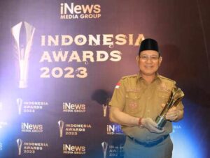 Satu-Satunya di Indonesia, Bupati Kotabaru Terima Penghargaan Inovatif Dibidang Pariwisata & Budaya