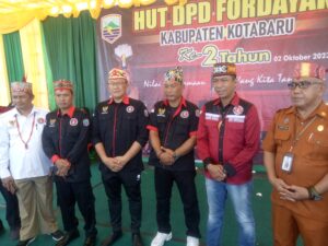 Deklarasi Pemilu Damai dan Dukung IKN Bergema di HUT fordayak Kotabaru
