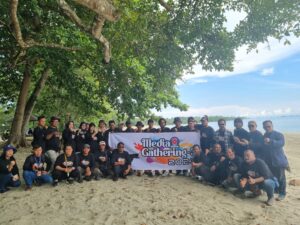 Media Gathering ke 3, Indocement Ajak Insan Pers Kotabaru ke Pantai