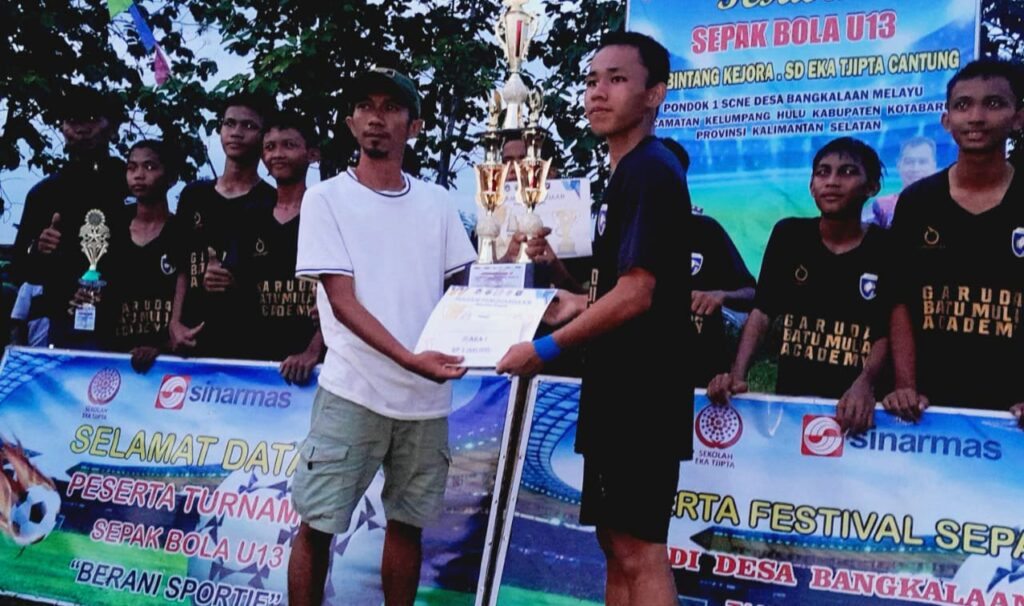 Cegah Kenakalan Remaja Kotabaru, Turnamen Sepak Bola U-13 Digelar Meriah di Bangkalaan Melayu