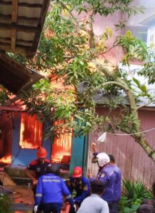 Jelang Pencoblosan, Dua Rumah di Kotabaru Ludes Terbakar, Salah Satunya Milik Penyanyi