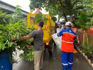 Peringati HPSN, Indocement Lakukan Aksi Bersih-Bersih Sampah