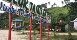 Wisata Pantai Teluk Tamiang Kotabaru