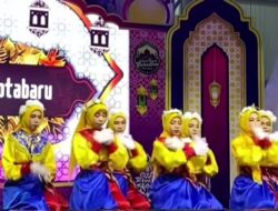 Animo Tinggi Masyarakat Saksikan Lomba Tari Rudat di Siringlaut Kotabaru