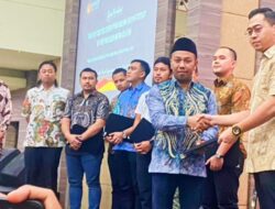 Tim Sentra Gakkumdu Polres Kotabaru Terima Penghargaan Bawaslu Kalsel