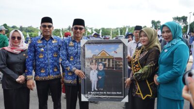 Pemkab Kotabaru Gelar Apel Peringatan Hari Pendidikan Nasional 2025