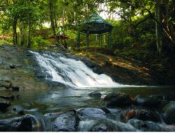 Air Terjun Tumpang Dua, Keajaiban Alam Kotabaru yang Memikat