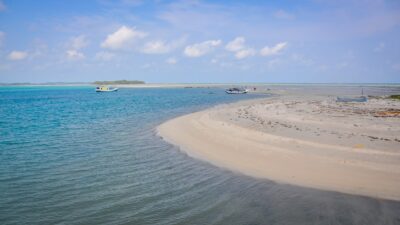 Tanjung Kunyit, Surga Tersembunyi di Kotabaru