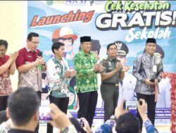 Siapkan Generasi Emas dan Sehat, Pemkab Tanbu Lakukan Cek Kesehatan ke Sekolah