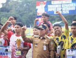 Ajang Turnamen Sepak Bola Bupati Kotabaru Cup 2025 Resmi Ditutup