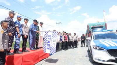 Sukses! Polda Kalsel Serahkan 30 Ton Jagung Hasil Panen kepada Bulog