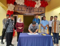 Resmikan Kantor Koperasi, Ketua DPRD Suwanti Apresiasi Kesuksesan KUD Sejakah Makmur