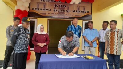 Resmikan Kantor Koperasi, Ketua DPRD Suwanti Apresiasi Kesuksesan KUD Sejakah Makmur