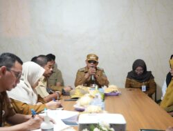 Kunjungi Desa Teluk Mesjid, Bupati Kotabaru Bahas Pembebasan Lahan Proyek Embung Air Terjun Seratak