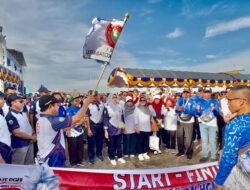 Meriah! Ribuan Guru Padati Kotabaru, Ramaikan Jalan Sehat Berhadiah Motor