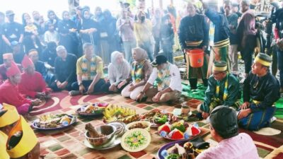 Memperkuat Identitas Pesisir, Festival Budaya Sarang Tiung 2025 di Kotabaru Berlangsung Meriah