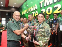 Bupati Tanah Bumbu dan Dandim Raih Penghargaan Bergengsi dari KSAD untuk Kontribusi TMMD