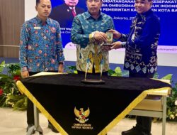 Tingkatkan Standar Pelayanan, Pemkab Kotabaru Tekan MoU dengan Ombudsman RI