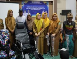 Tingkatkan Kesejahteraan, Pemkab Tanah Bumbu Salurkan Bansos Lansia dan Disabilitas