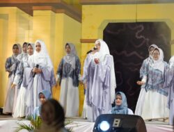 Bupati Tanah Bumbu Puji Kreativitas Santri di Pagelaran Seni Panggung Gembira 1206