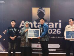 Fokus Bangun Pendidikan, Bupati Kotabaru Sabet Antasari Award 2026