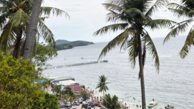Para Ustadz Darul Hijrah Terpukau Keindahan Wajah Wisata Teluk Tamiang di Kotabaru