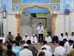 Pemkab Tanah Bumbu Lanjukan Safari Ramadan dan Salurkan Hibah Masjid di Karang Bintang