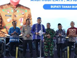 Gelar Pesona Budaya Mappanre Ritasi’e, Bupati Tanah Bumbu Tekankan Harmoni Budaya dan Ekonomi