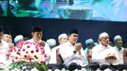 Ribuan Jamaah Hadiri Haul ke-6 Ayahanda Haji Isam, Bupati Tanah Bumbu: Momentum Perkuat Keimanan