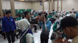 Tempuh 10 Jam Perjalanan, 301 Calon Jamaah Haji Kloter 13 Kotabaru Tiba di Asrama Haji Banjarbaru