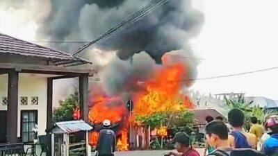 Geger, Empat Rumah Bedakan di Kotabaru Hangus Terbakar, Salah Satunya Dihuni Wartawan