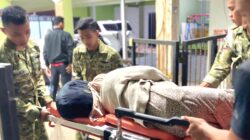 Aksi Heroik Prajurit Yonif TP 884/Saijaan Selamatkan Ibu Melahirkan ke Rumah Sakit