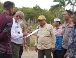 Bupati Tinjau Langsung Pembagunan Jalan Tembus Jembatan Pulau Laut