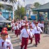 Heboh, Ratusan Bocah SD di Kotabaru Mendadak ‘Geruduk’ Markas Yonif TP 884/Saijaan