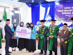 Wujudkan Program Kotabaru Cerdas, Ratusan Mahasiswa STIT Darul Ulum Kotabaru Terima Beasiswa Daerah